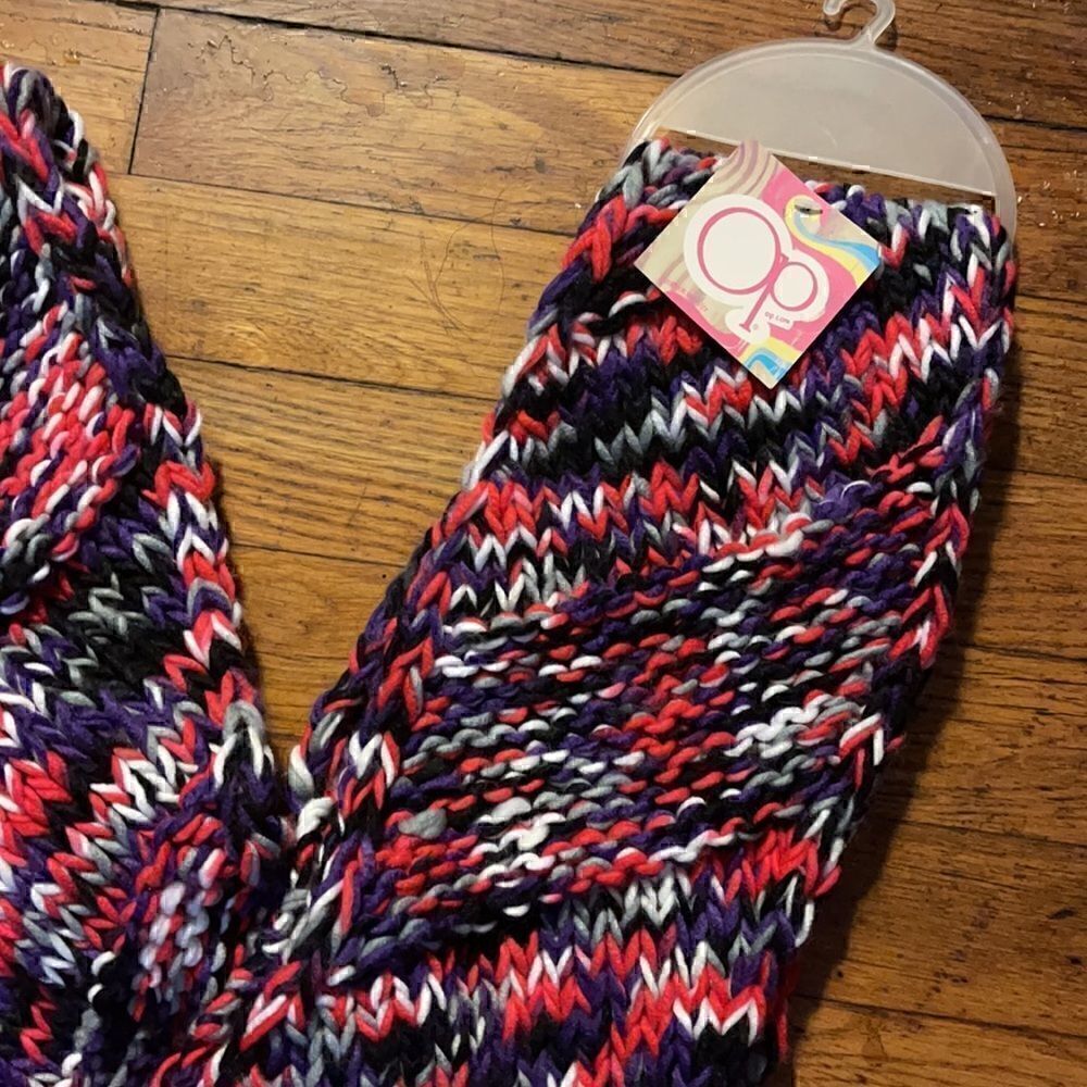 NEW OP Scarf  - Picture 2 of 4